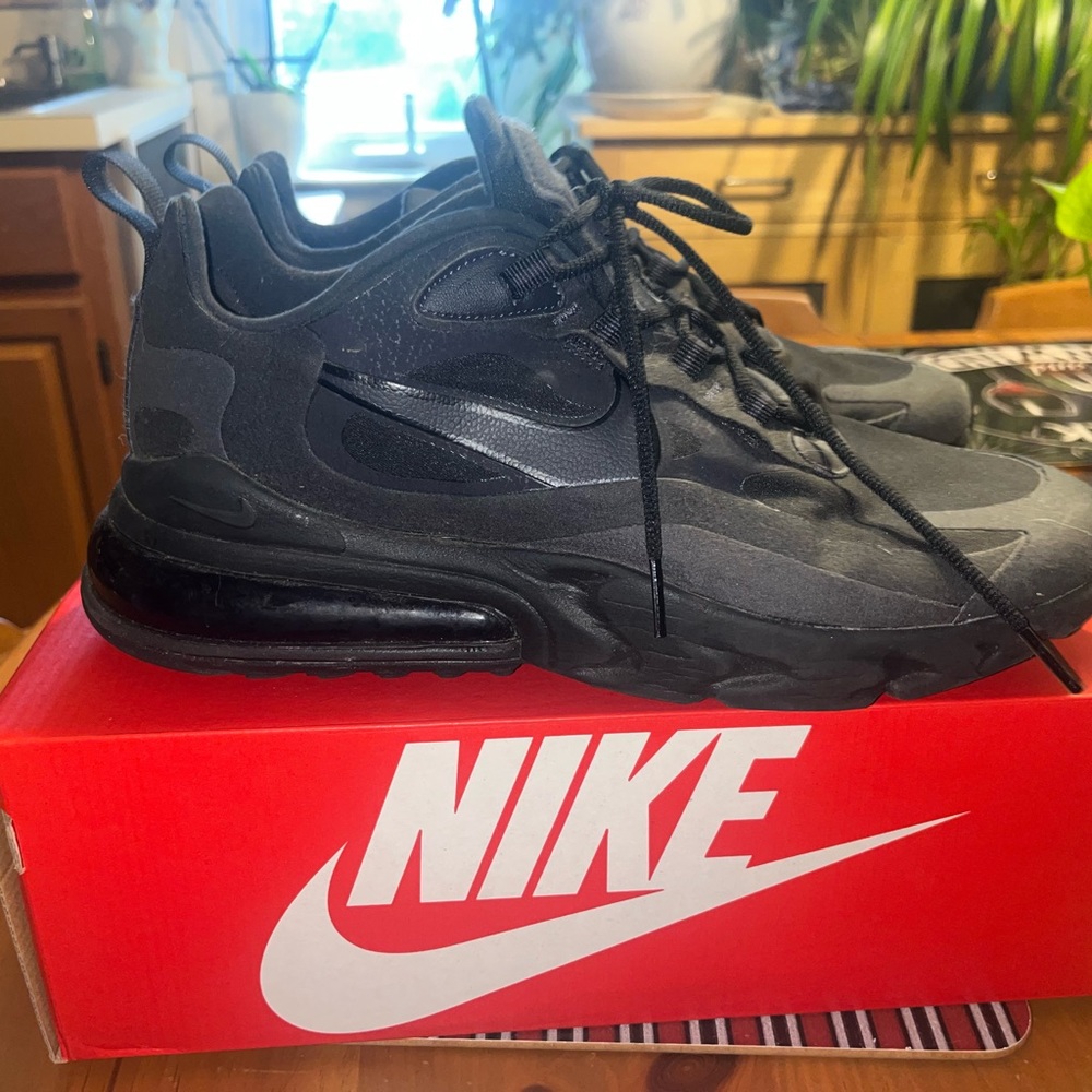 Nike Air Max 270 React